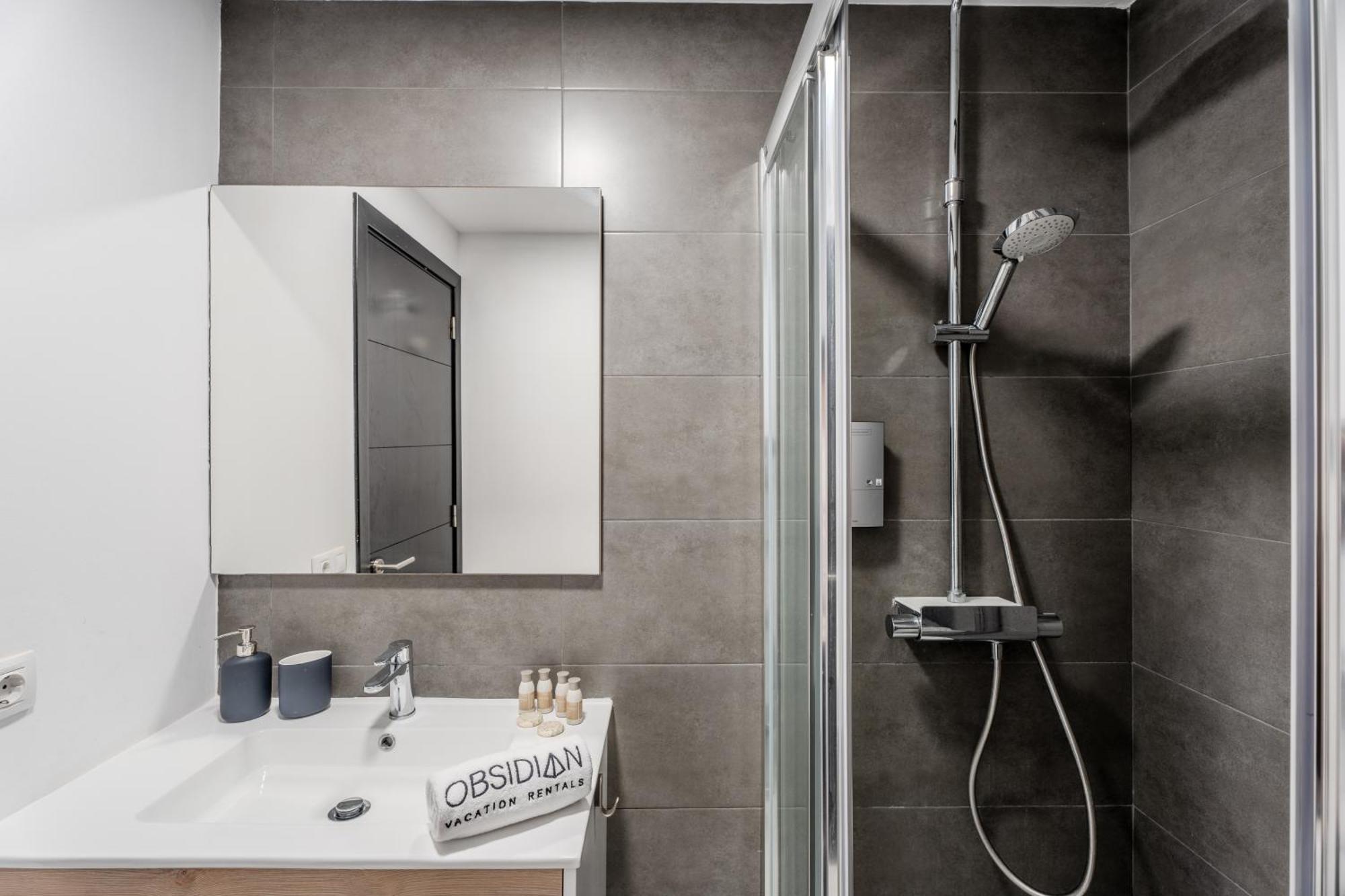 Obsidian Ocean Blue Radazul Apartment ภายนอก รูปภาพ